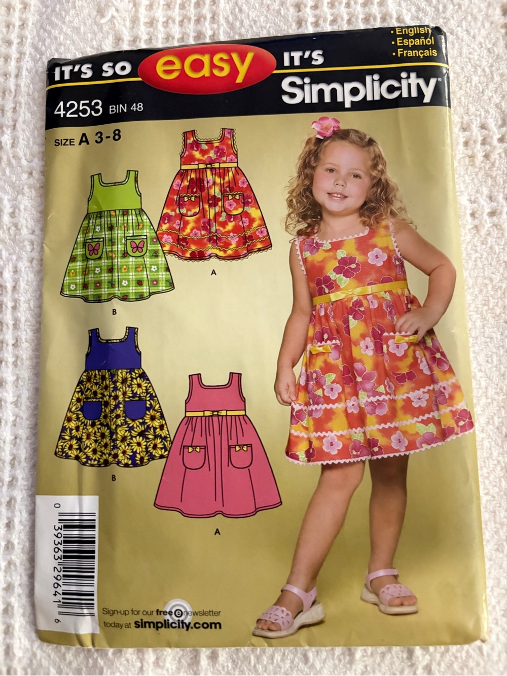 Simplicity Pattern 4253 for Child’s Dress